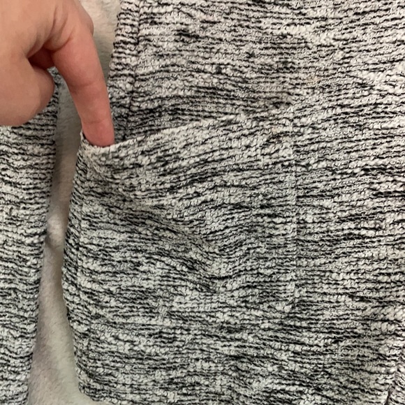 Black and white blazer - Picture 2 of 3